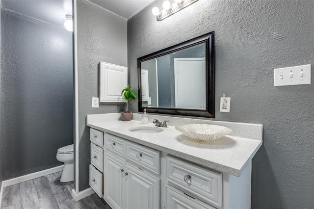 Building Photo - 1309 Laredo Ln