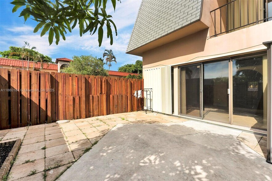 Building Photo - 2605 SW 73rd Way