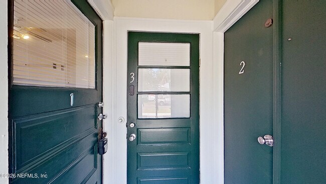 Building Photo - 2210 Myra St