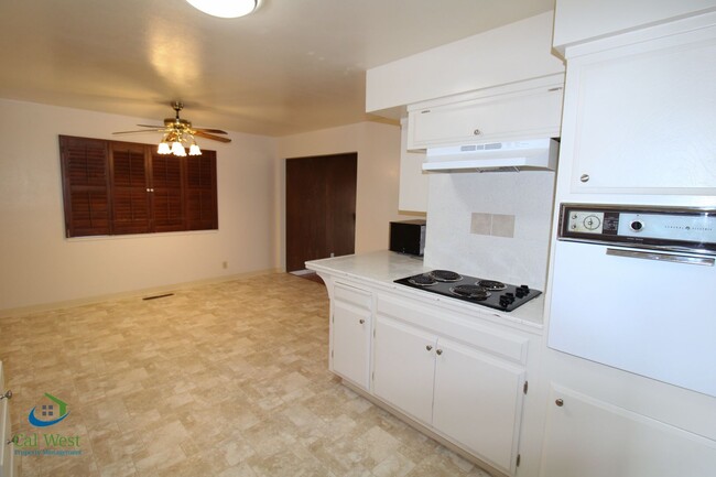 Building Photo - $3395 - Large 3 Bedroom, 2 Bath Single Fam...