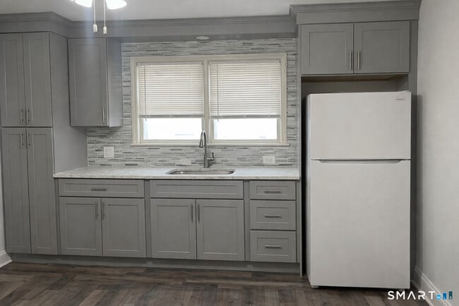 Building Photo - 53 Nordstrand Ave