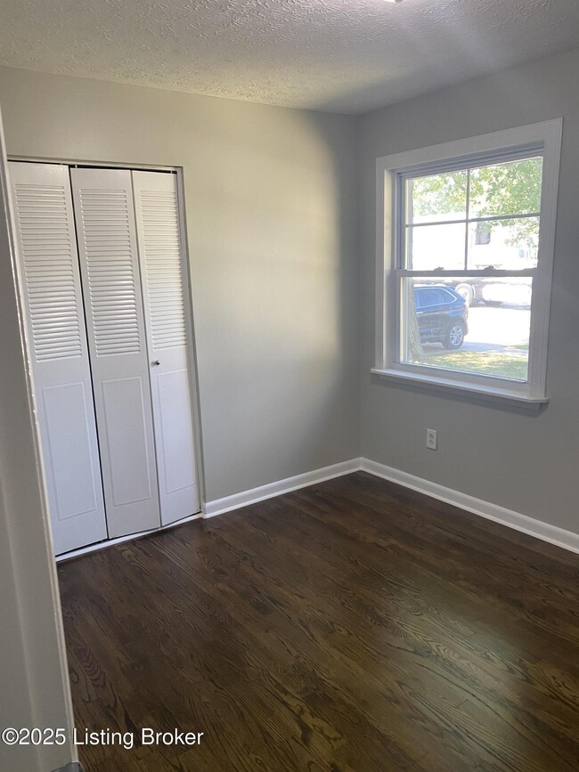 Building Photo - 3603 Cedarwood Way