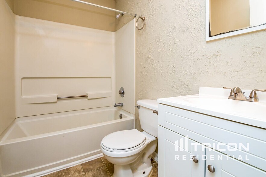 Building Photo - 2110 Harrison Ridge Ct