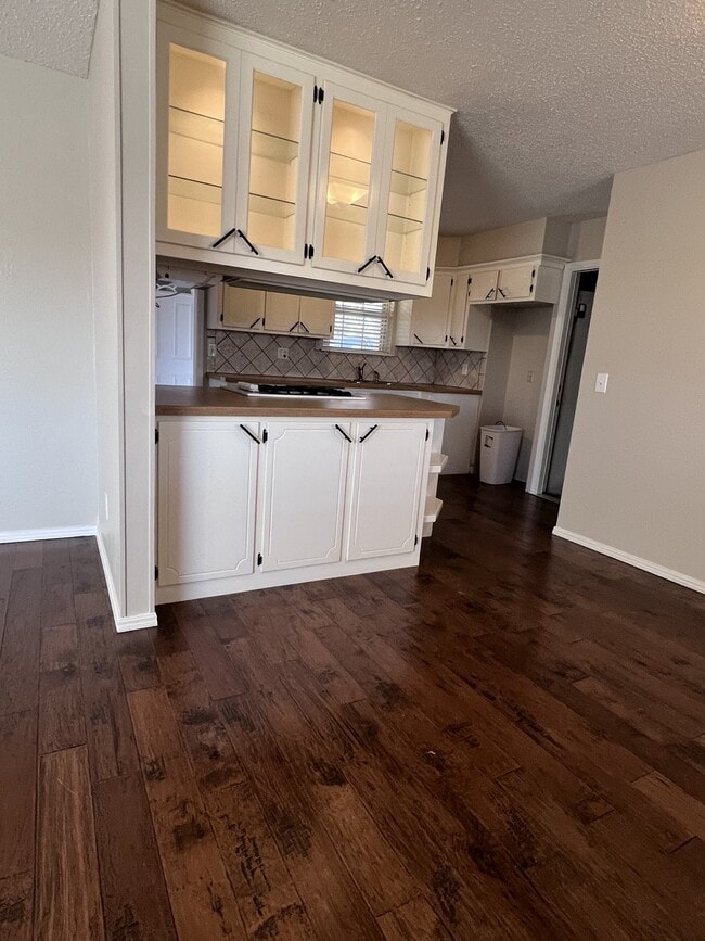 Building Photo - 2909 N Tropicana Ave