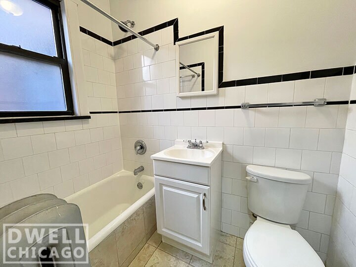 Building Photo - 2653 N Spaulding Ave