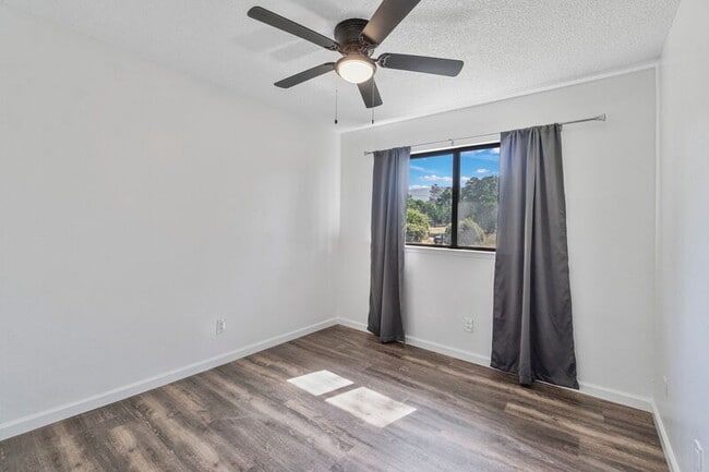 Building Photo - 31331 Auberry Rd