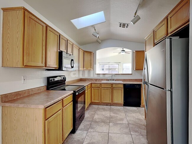 Building Photo - 8703 E Plata Ave