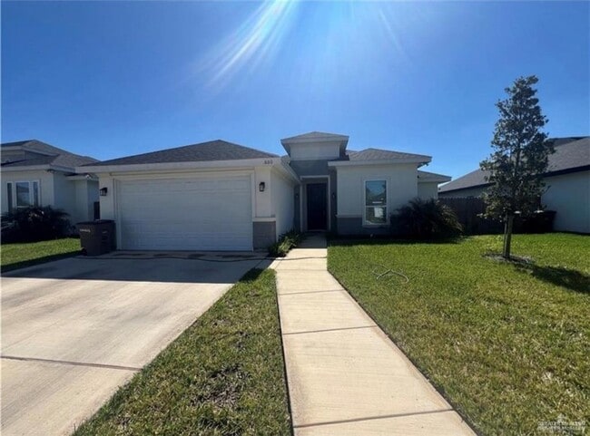 Primary Photo - 15 W Southland Ave