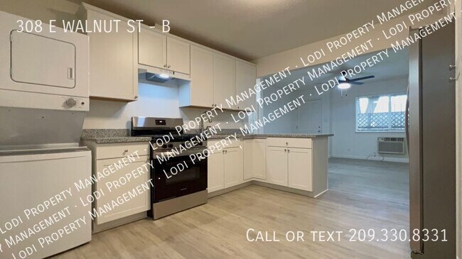 Building Photo - 308 E Walnut St