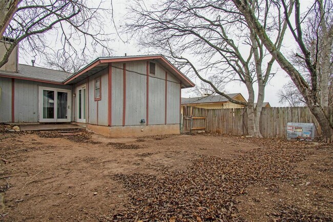 Building Photo - 6305 Emerald Forest Dr