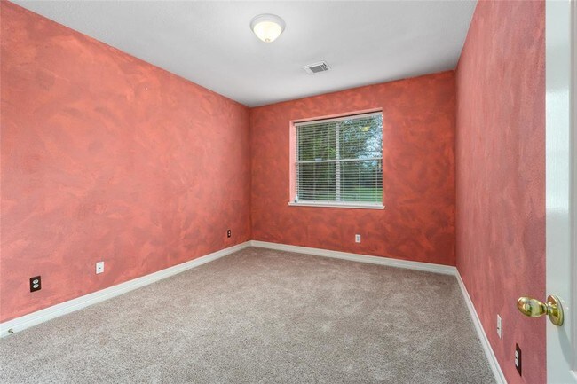 Building Photo - 905 Carriage Hills Blvd