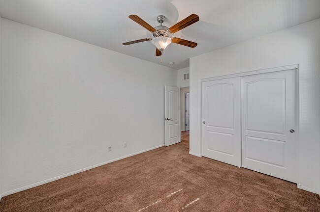 Building Photo - Lantern Gardens