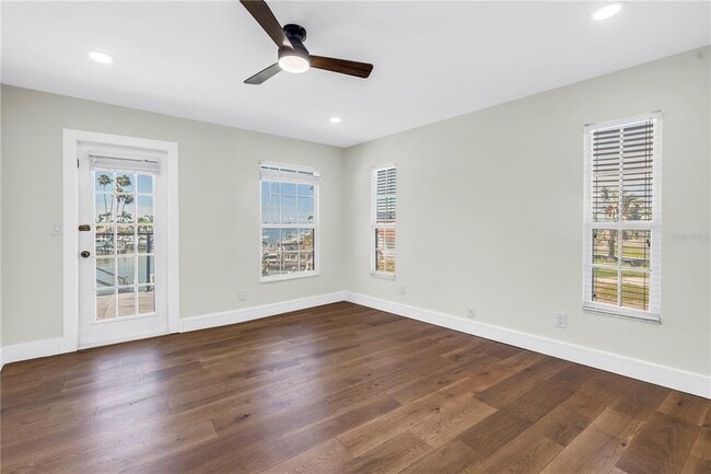 Building Photo - 17601 Sterling Terrace