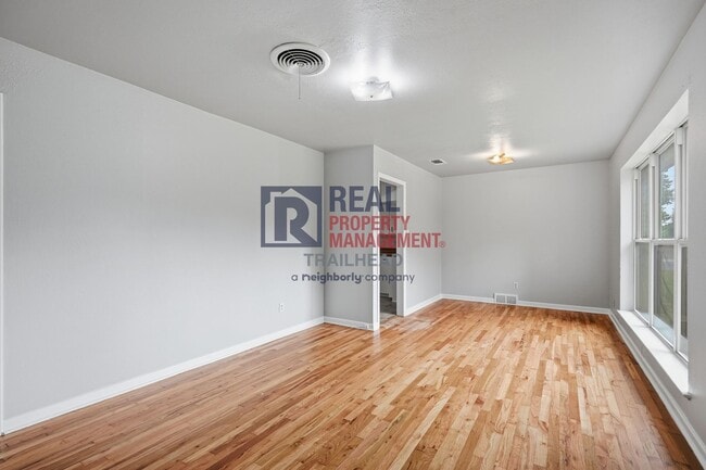 Building Photo - Updated 3-Bedroom Home with Spacious Fenced Backyard in Benbrook