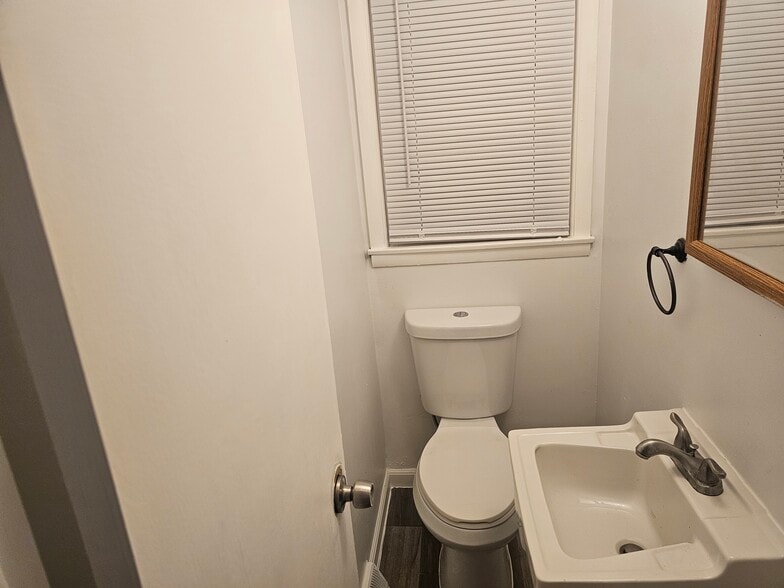 Building Photo - 1114 13th St S