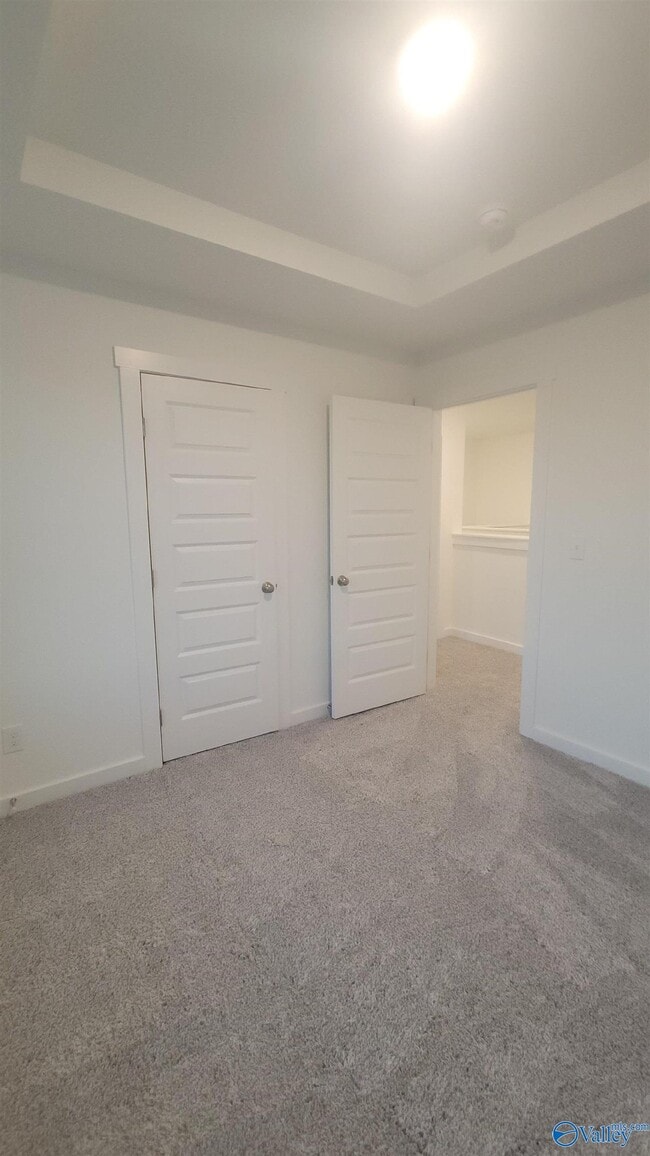 Building Photo - 7597 Discovery Pt Dr NW