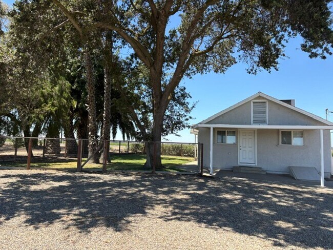 Building Photo - 19624 Alder Ave
