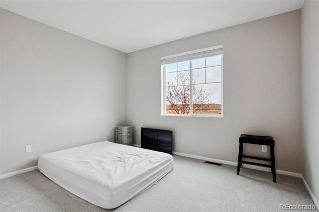 Building Photo - 4140 Lake St