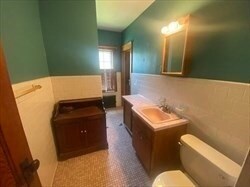 Building Photo - 446 Chandler St