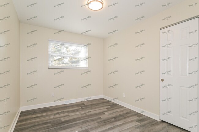 Building Photo - 510 Lynn Haven Ln