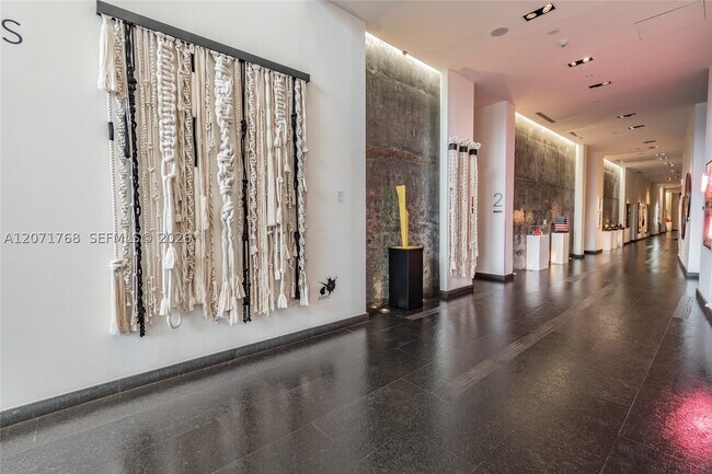 Building Photo - 888 Biscayne Blvd