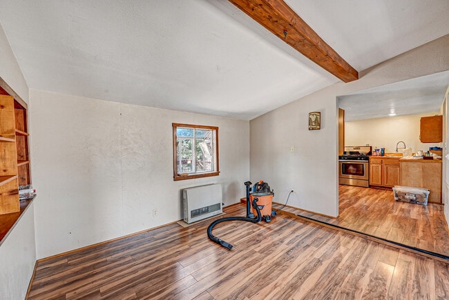 Building Photo - 205 Sioux Trail