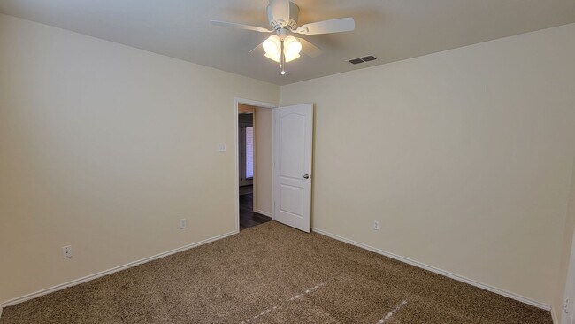 Building Photo - Spacious 4/2/2 - Cooper School District