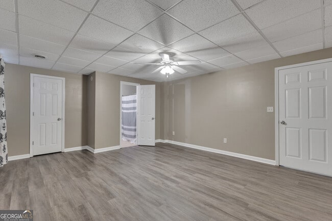 Building Photo - 135 Handshaker Ct