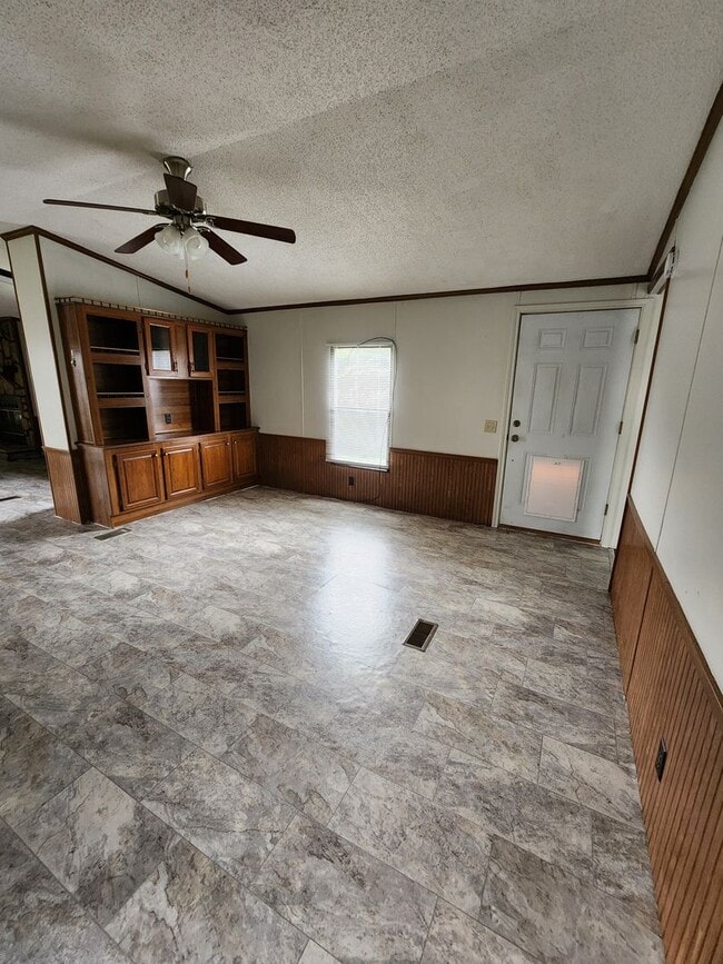 Building Photo - Spacious 2/2 House in Burnet TX