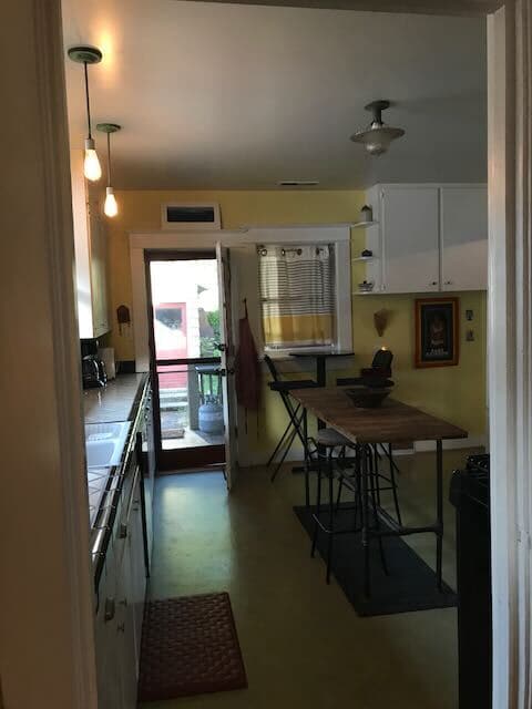 Building Photo - 4112 SE 24th Ave