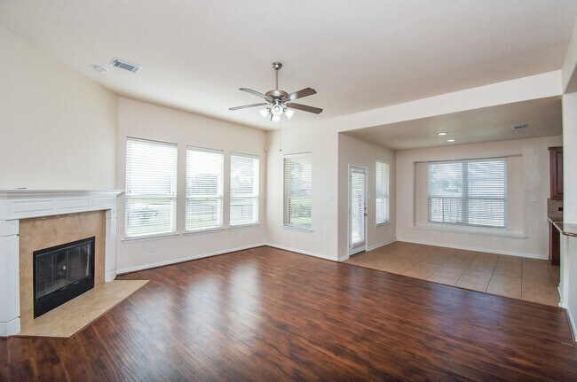 Building Photo - 6203 Ledger Ln