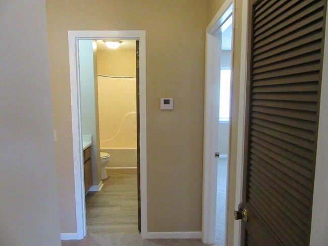 Building Photo - 830 West St