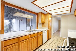 Building Photo - 8138 Raritan St