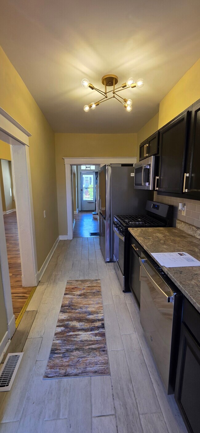 Building Photo - 308 Marydell Rd