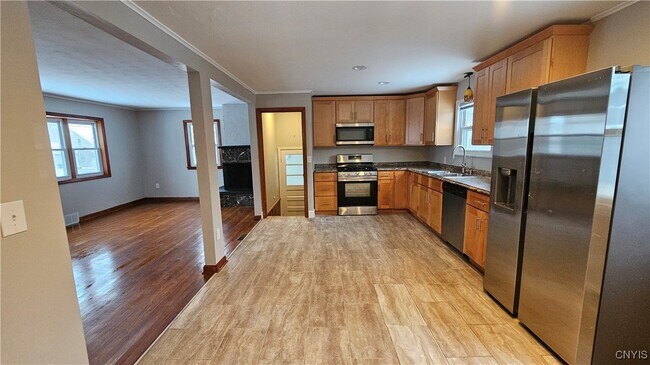 Building Photo - 56 Artillery Ln