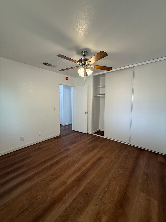 Building Photo - Charming 4-Bedroom Home for Rent in Hesperia, CA!