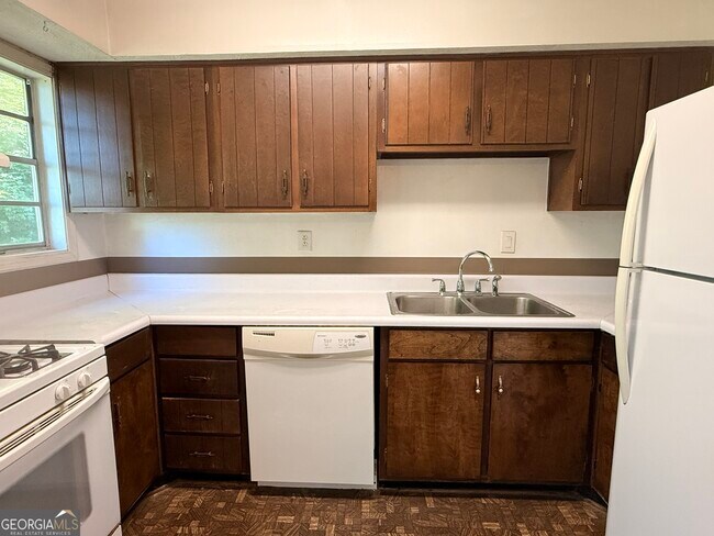 Building Photo - 3237 Abbeywood Dr