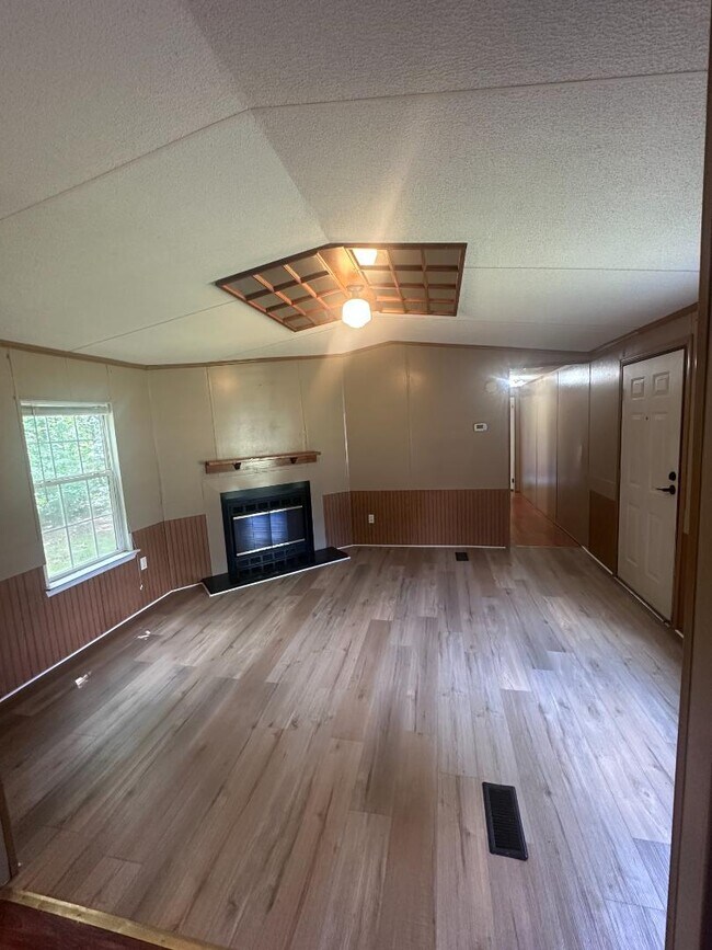 Building Photo - 2501 Henry Gallman Rd