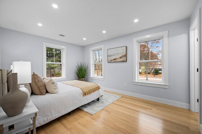 Building Photo - 69 Readville St