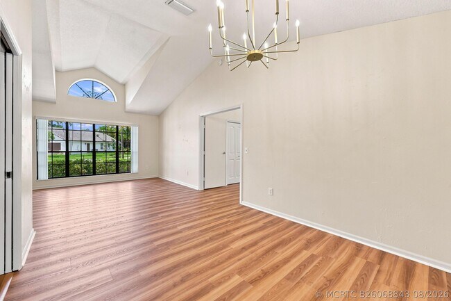Building Photo - 10798 Cypress Bend Dr