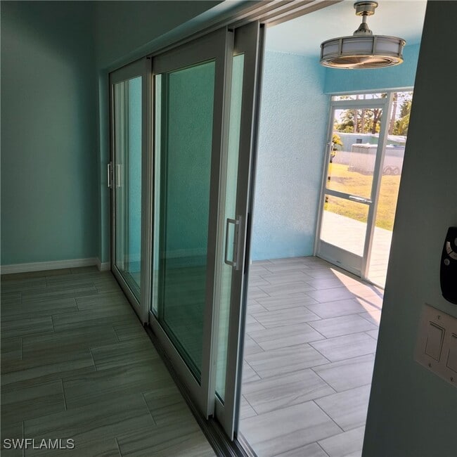 Building Photo - 5651 Genesee Pkwy