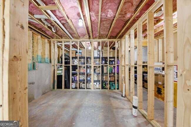 Building Photo - 3939 Alderstone Dr