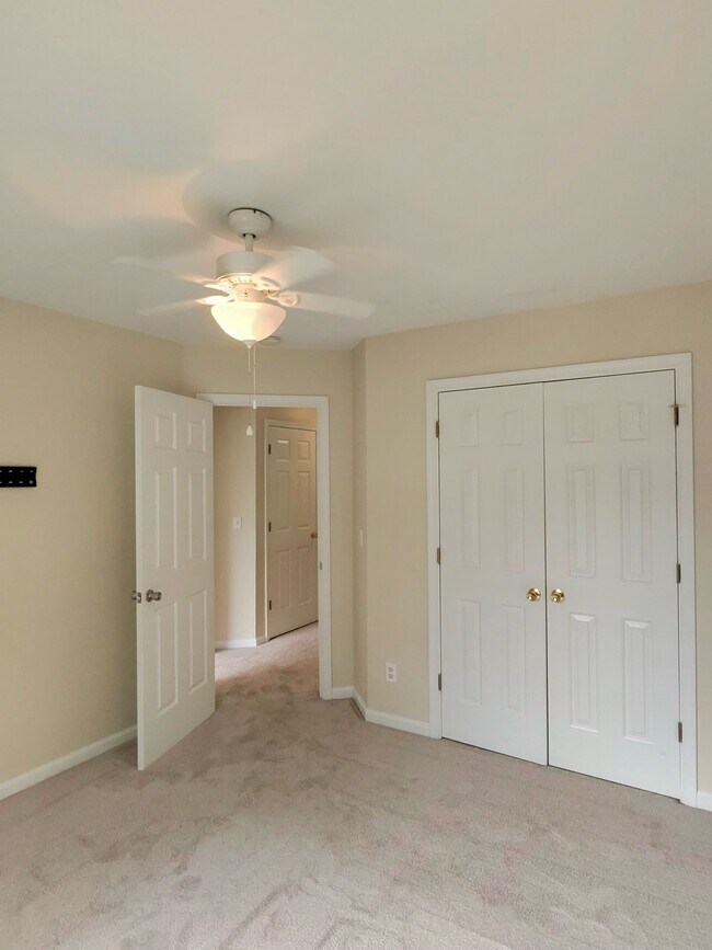 Building Photo - 105 Chardonnay Rd