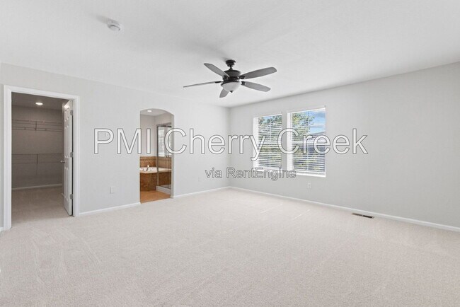 Building Photo - 3627 Starry Night Loop