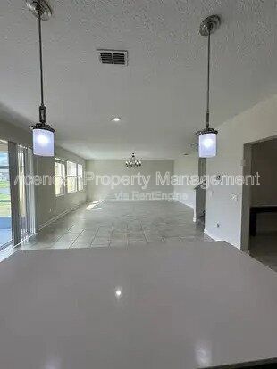 Building Photo - 2929 Nottel Dr