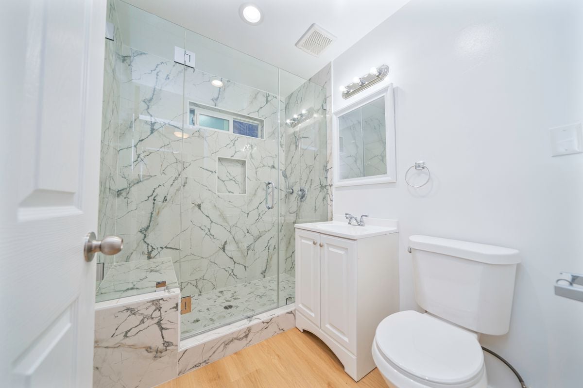 Building Photo - 1253 Del Rey Ave