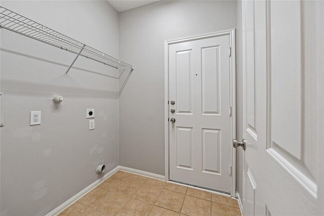Building Photo - 6726 Wide Creek Dr