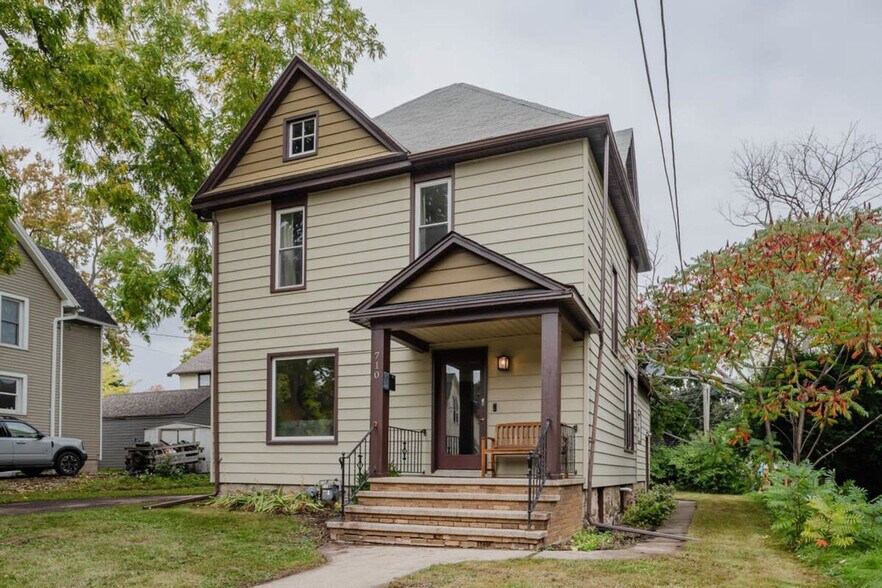 Building Photo - 710 E Franklin St