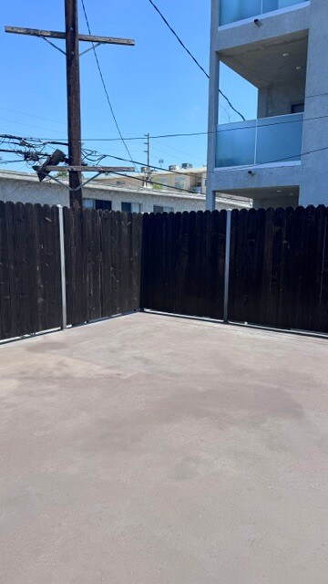 Private Patio - 11983 Walnut Ln