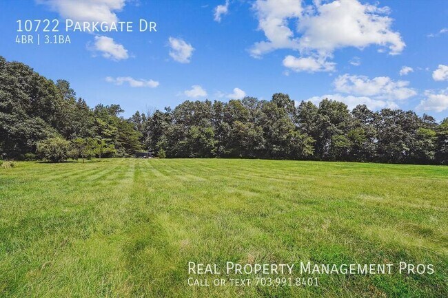 Building Photo - 10722 Parkgate Dr